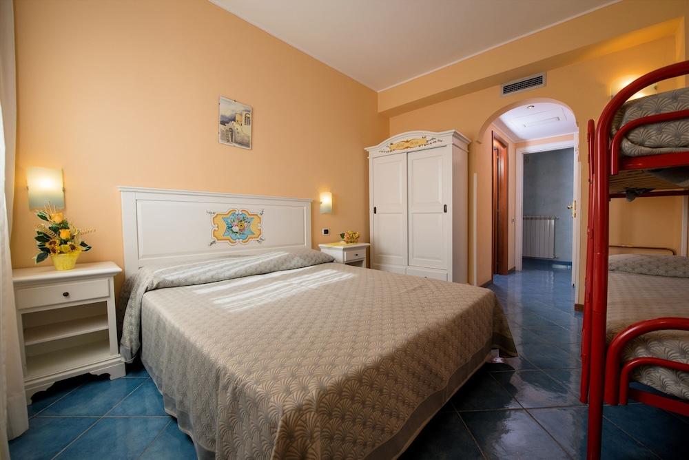 Hotel Doria Амальфи Экстерьер фото