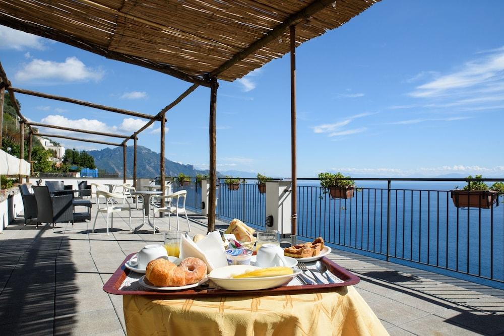 Hotel Doria Амальфи Экстерьер фото