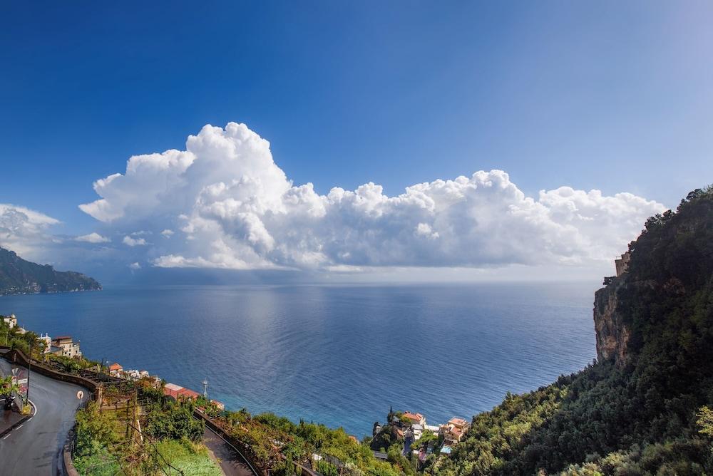 Hotel Doria Амальфи Экстерьер фото