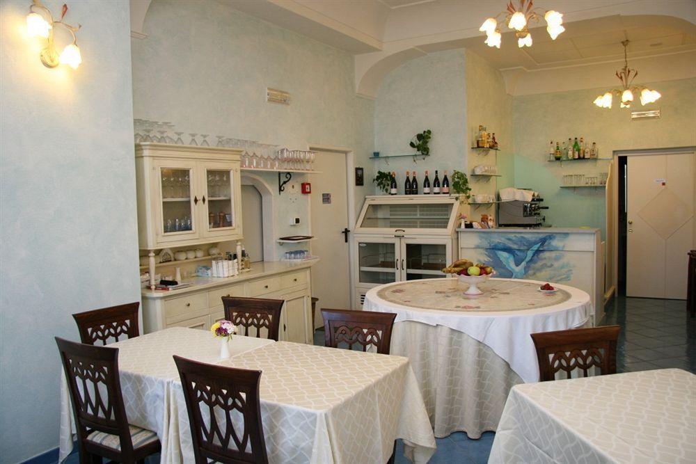 Hotel Doria Амальфи Экстерьер фото