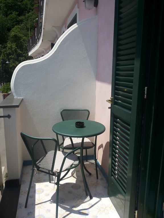 Hotel Doria Амальфи Экстерьер фото