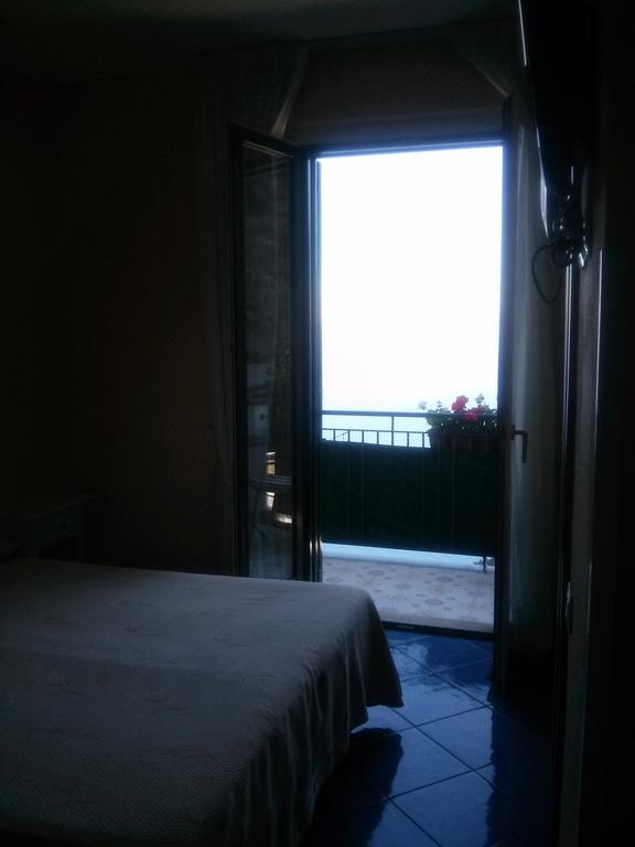 Hotel Doria Амальфи Экстерьер фото
