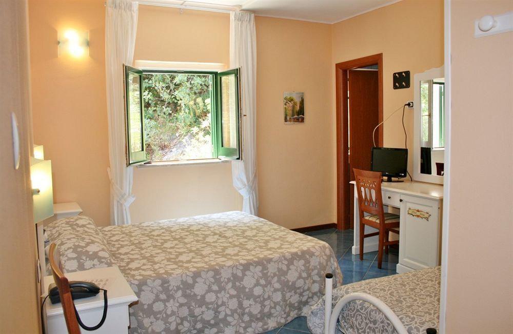 Hotel Doria Амальфи Экстерьер фото