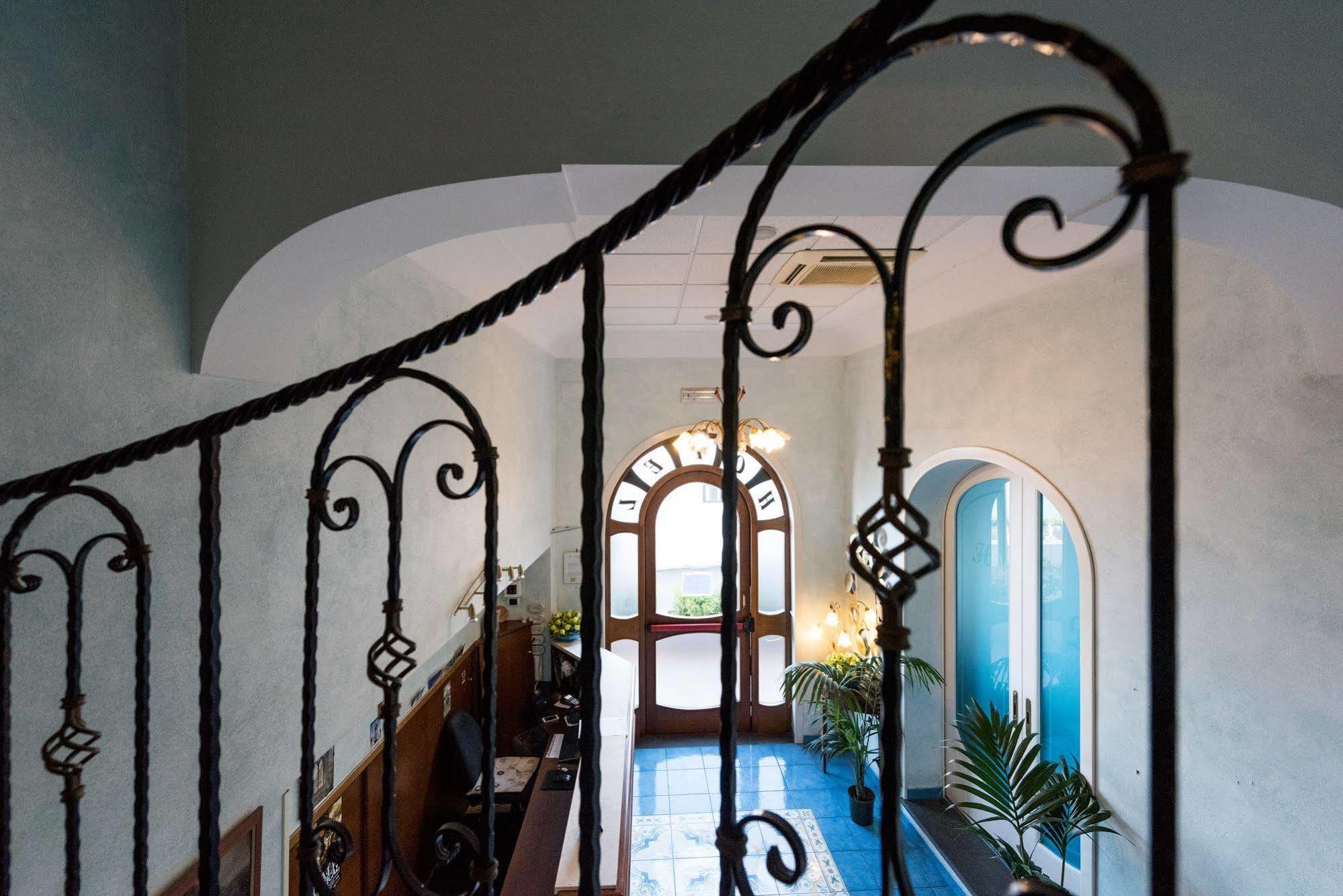Hotel Doria Амальфи Экстерьер фото